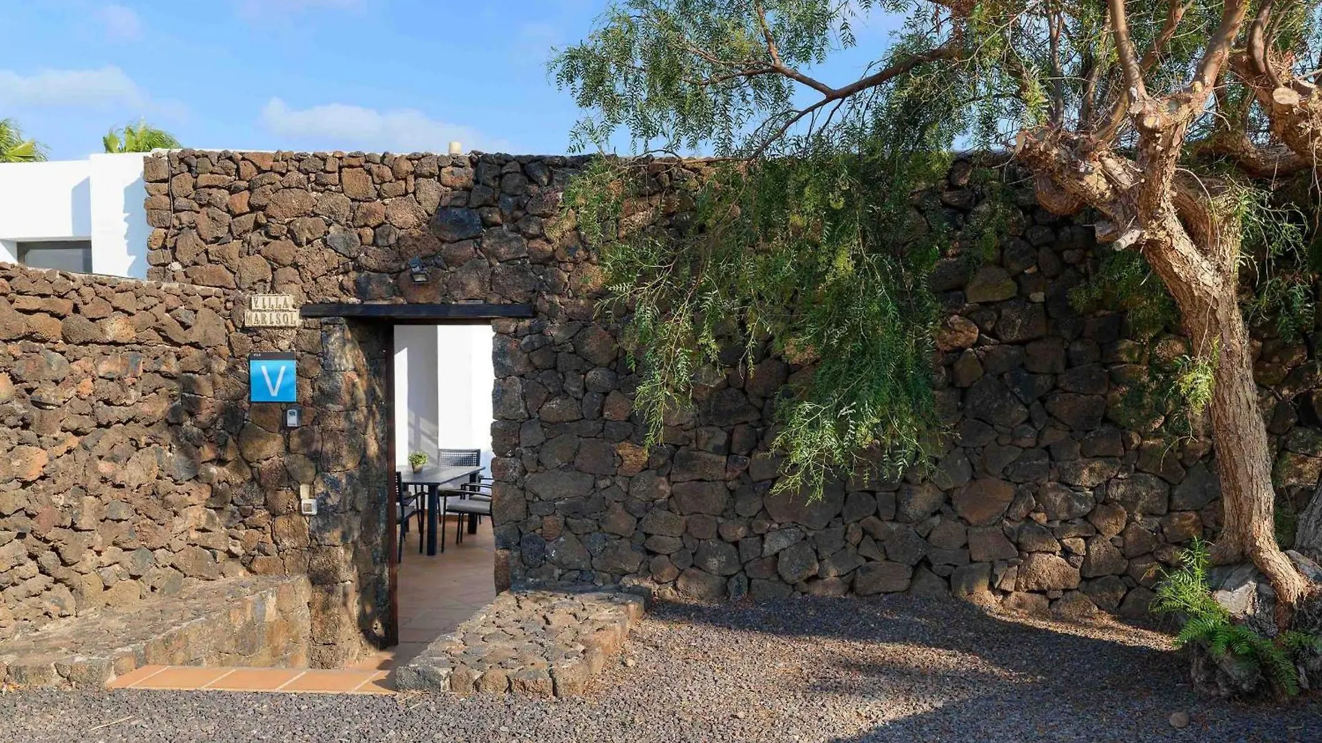 Villa Marisol, Los Mojones Tias