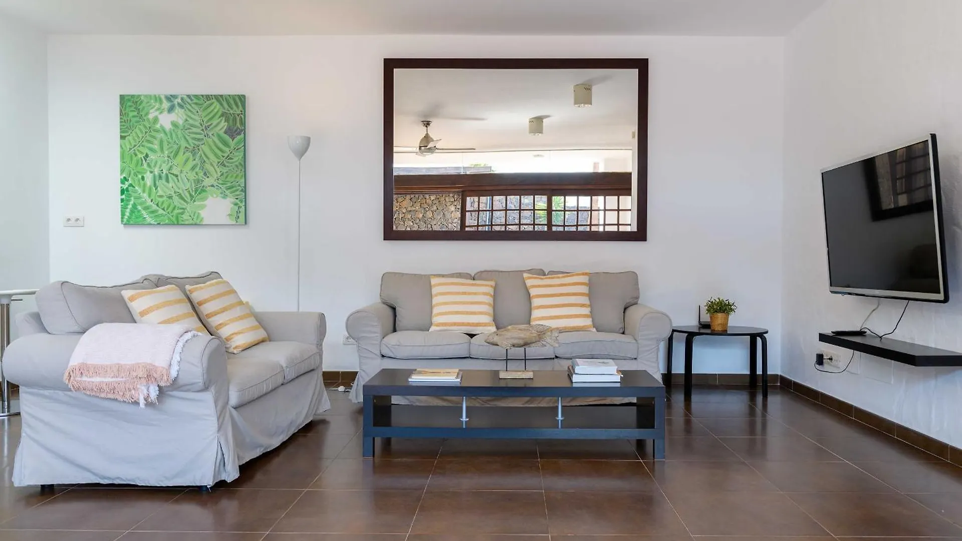Villa Marisol, Los Mojones Tias