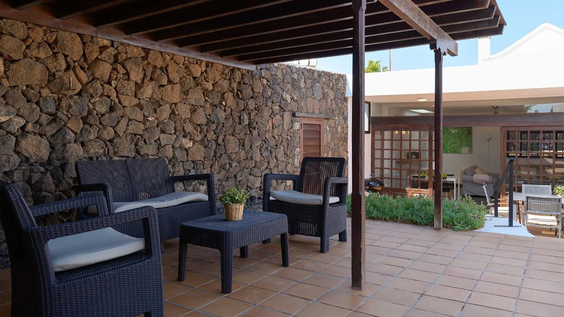 Villa Marisol, Los Mojones Tias